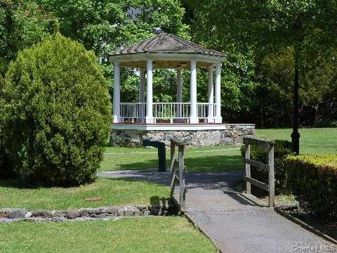 122 Main Street, Roslyn, NY 11576