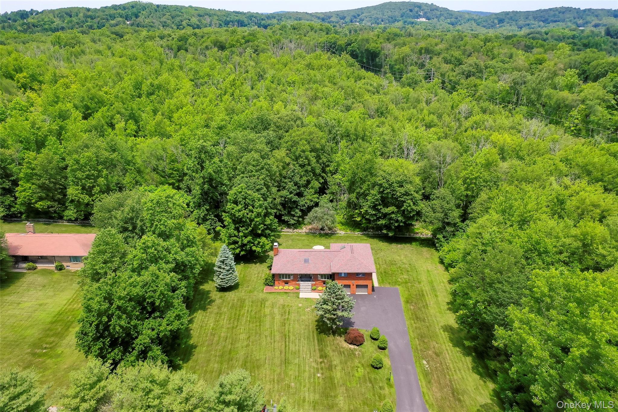 23 Lounsbury Drive, Baldwin Place, NY 10505