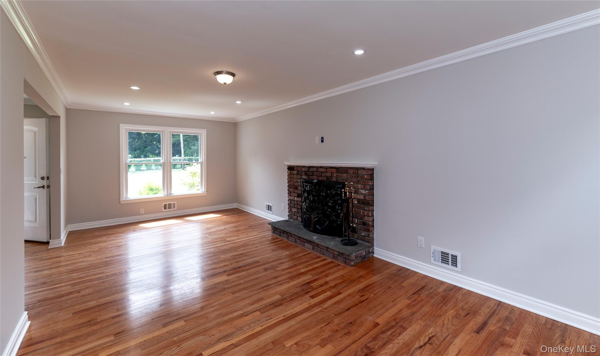 2 Jean Lane, New City, NY 10956