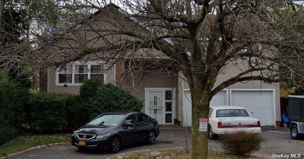 238 Babylon Turnpike, Freeport, NY 11520