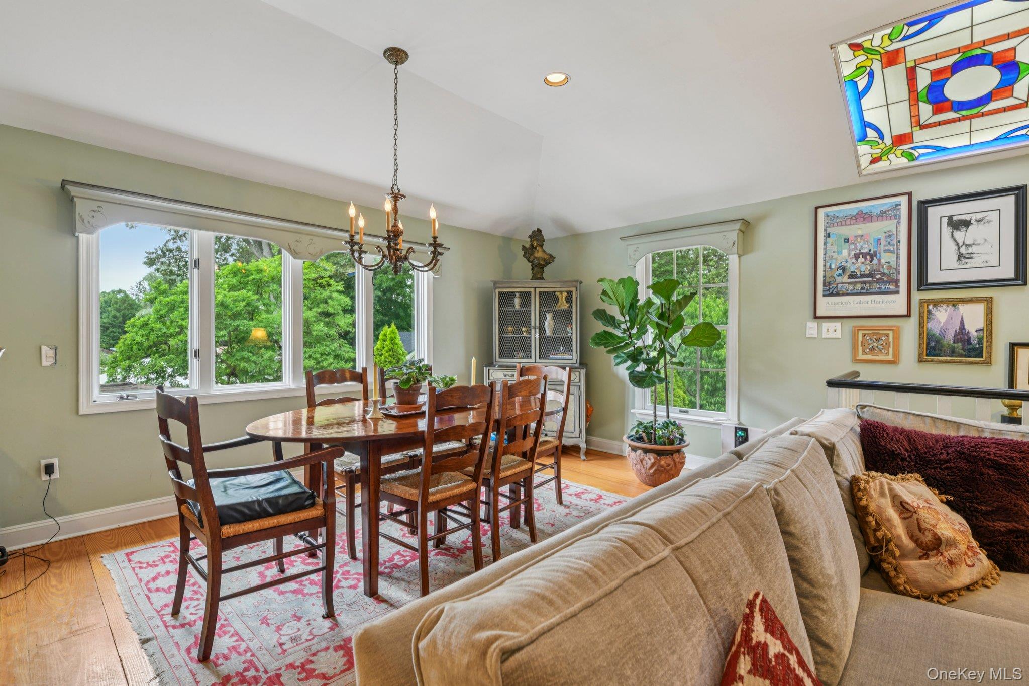 402 N Village Avenue, Rockville Centre, NY 11570