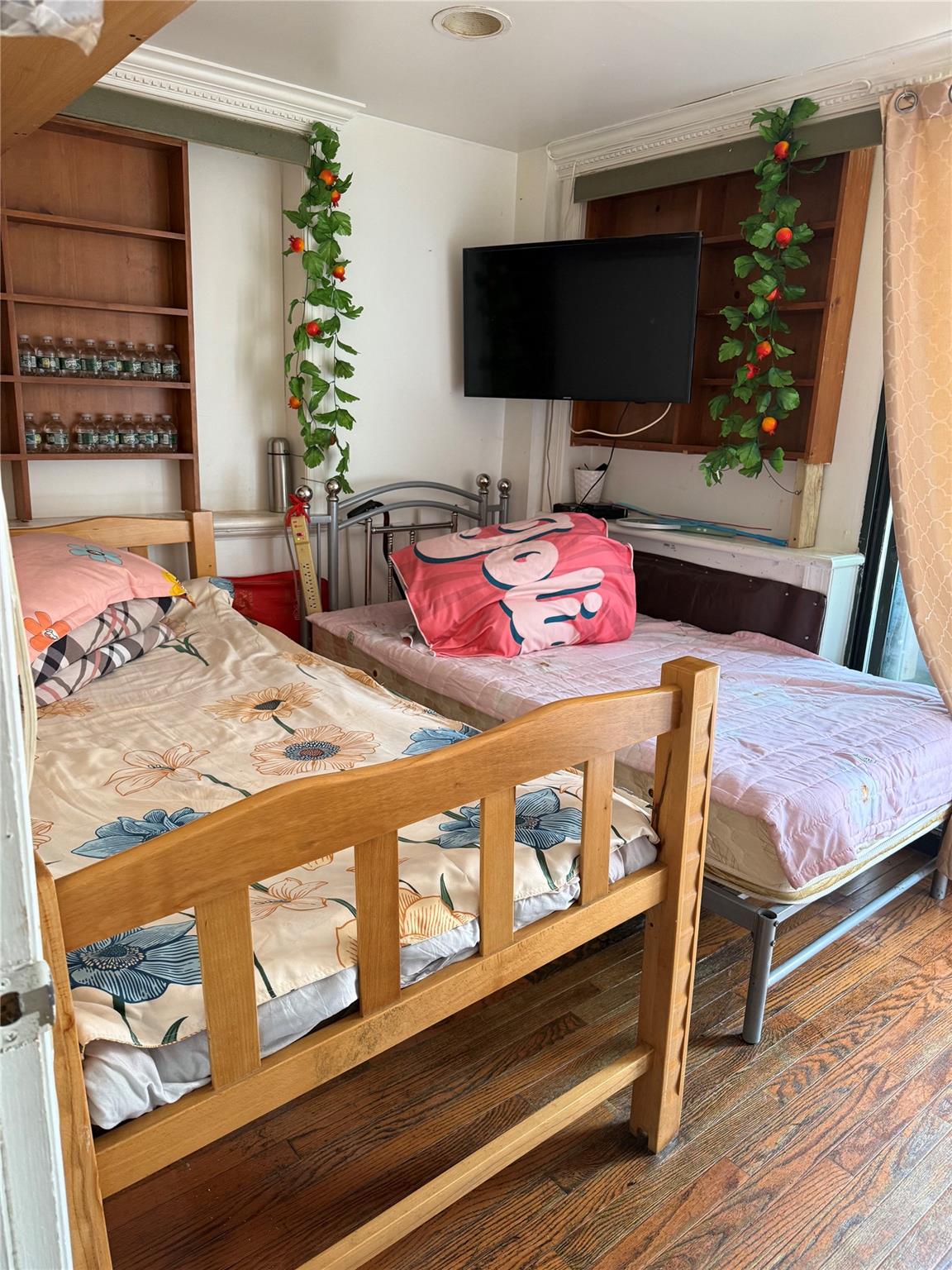 41-05 College Point Boulevard # 2F, Flushing, NY 11355