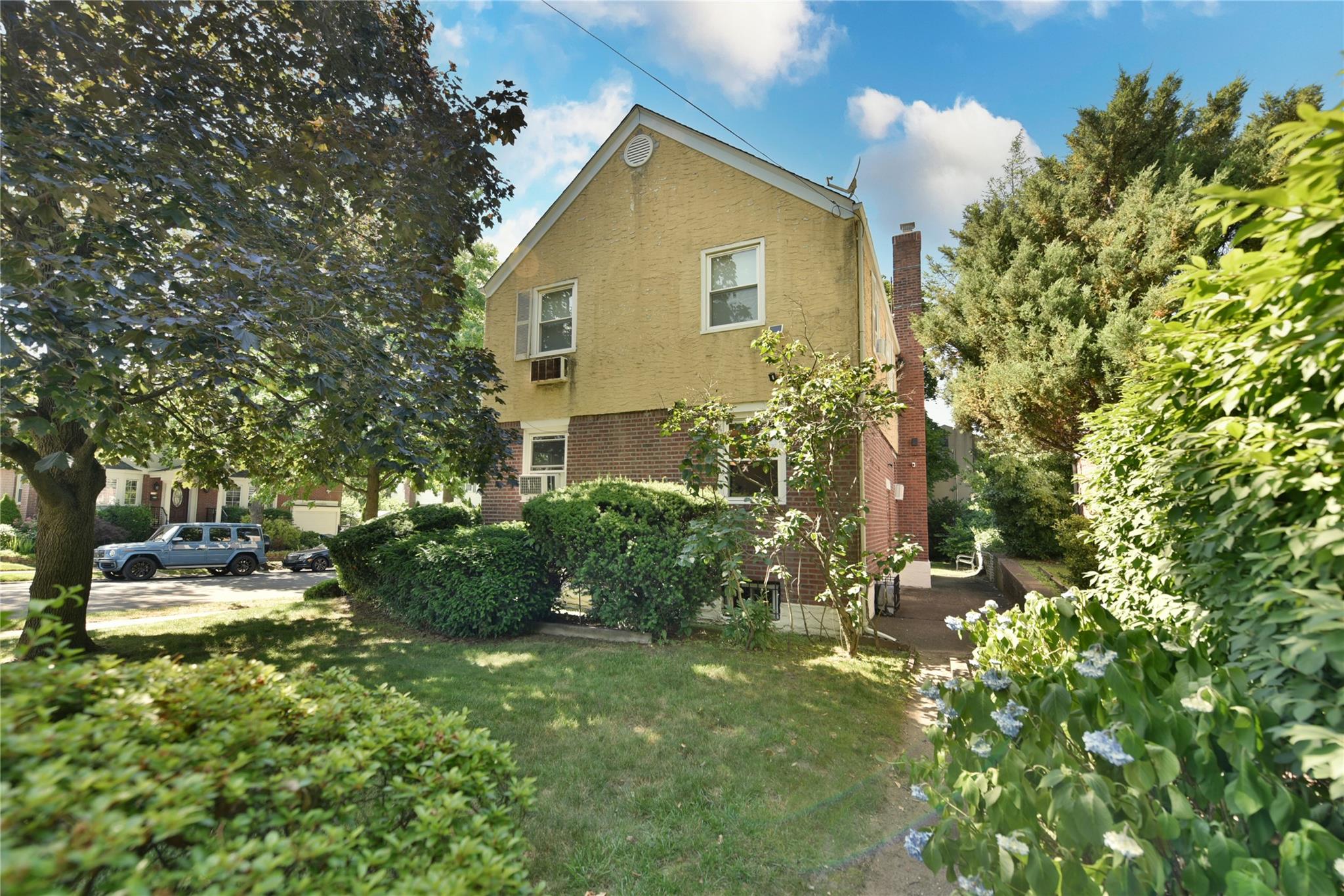 80-73 210 Street, Hollis Hills, NY 11427