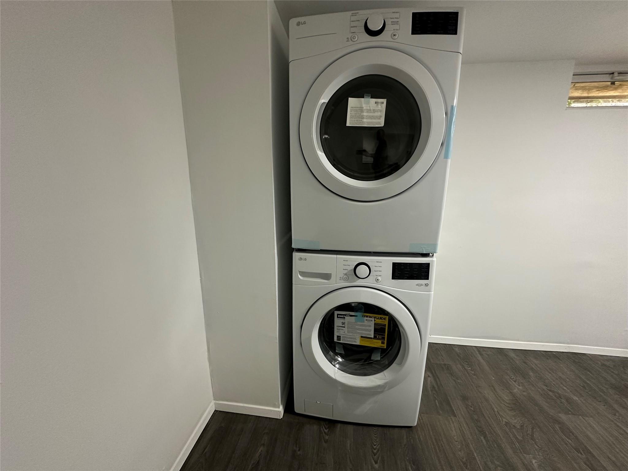 1070 Spur Drive S, Islip, NY 11706