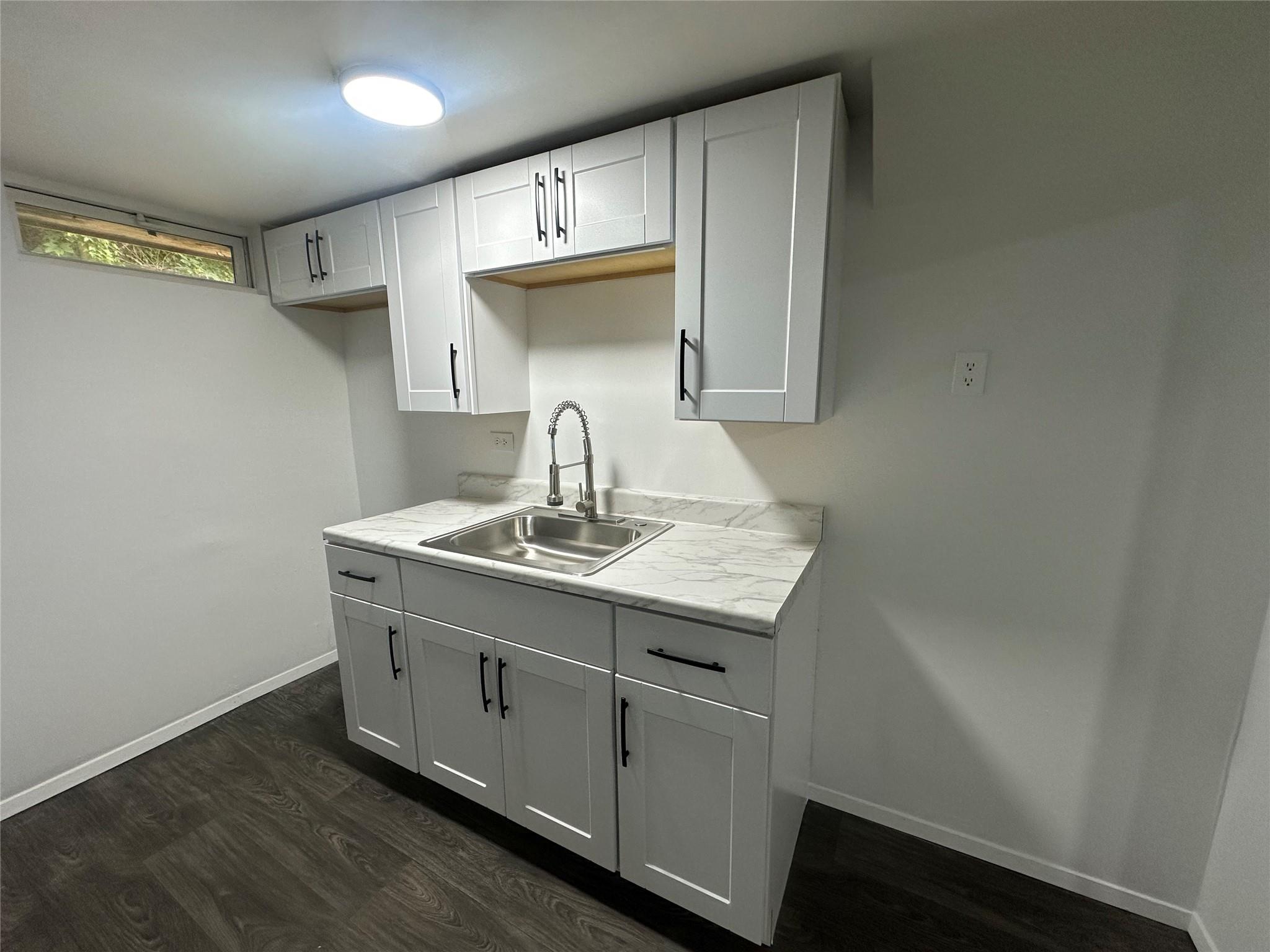 1070 Spur Drive S, Islip, NY 11706