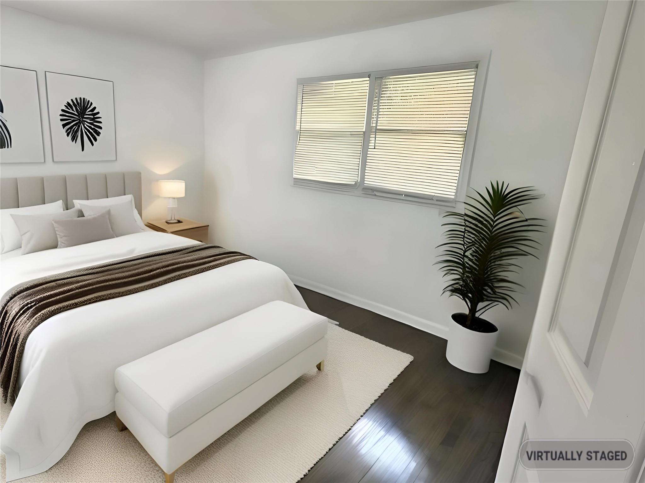 1070 Spur Drive S, Islip, NY 11706