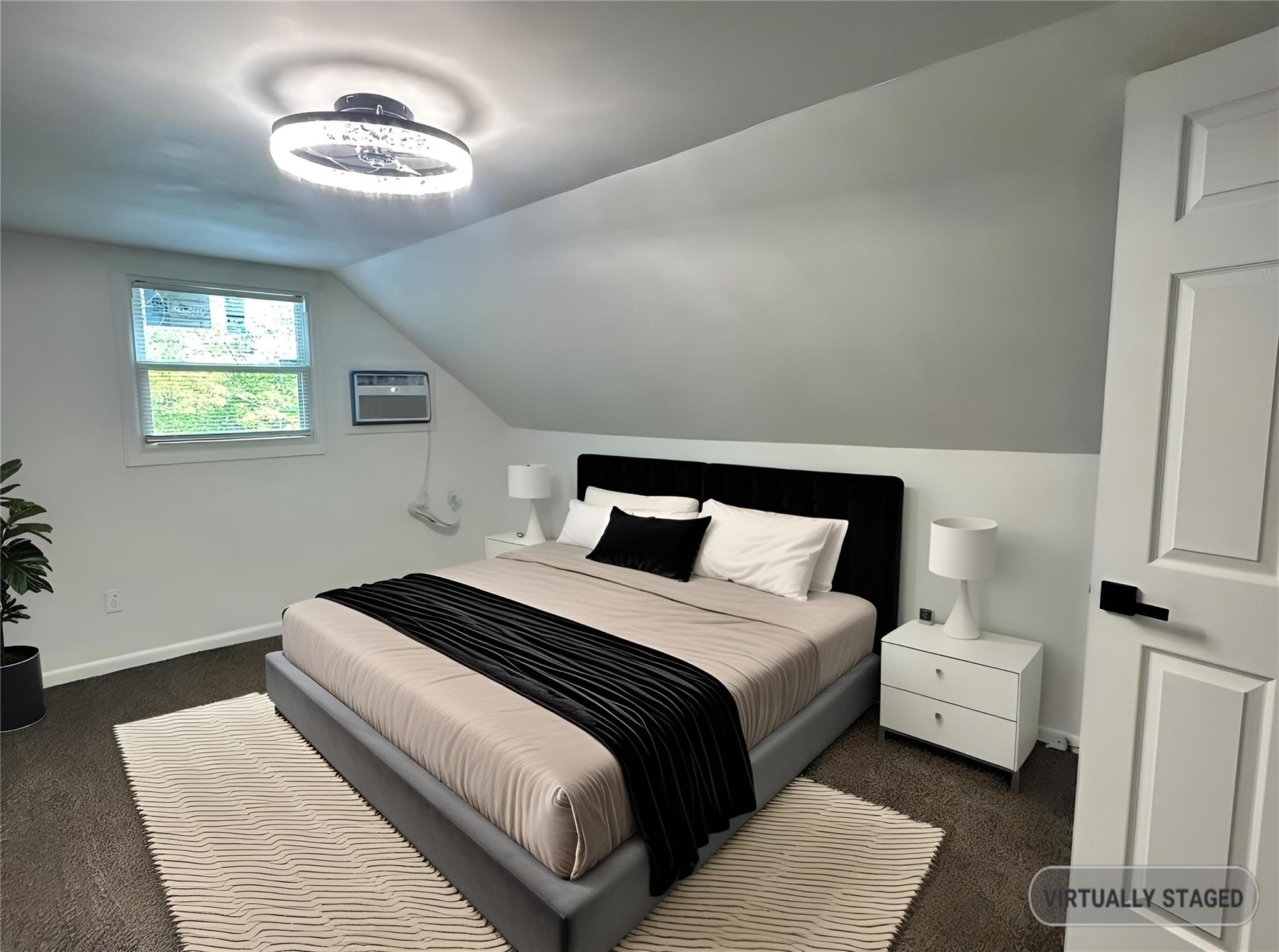 1070 Spur Drive S, Islip, NY 11706