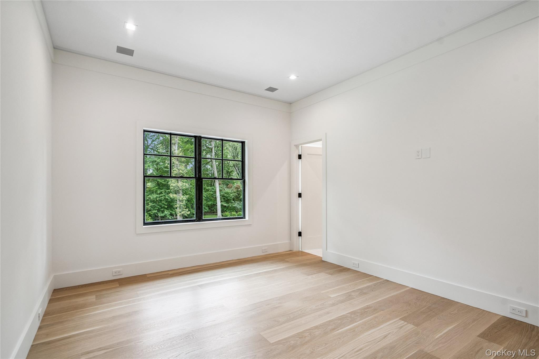 63 Fruitledge Road, Brookville, NY 11545