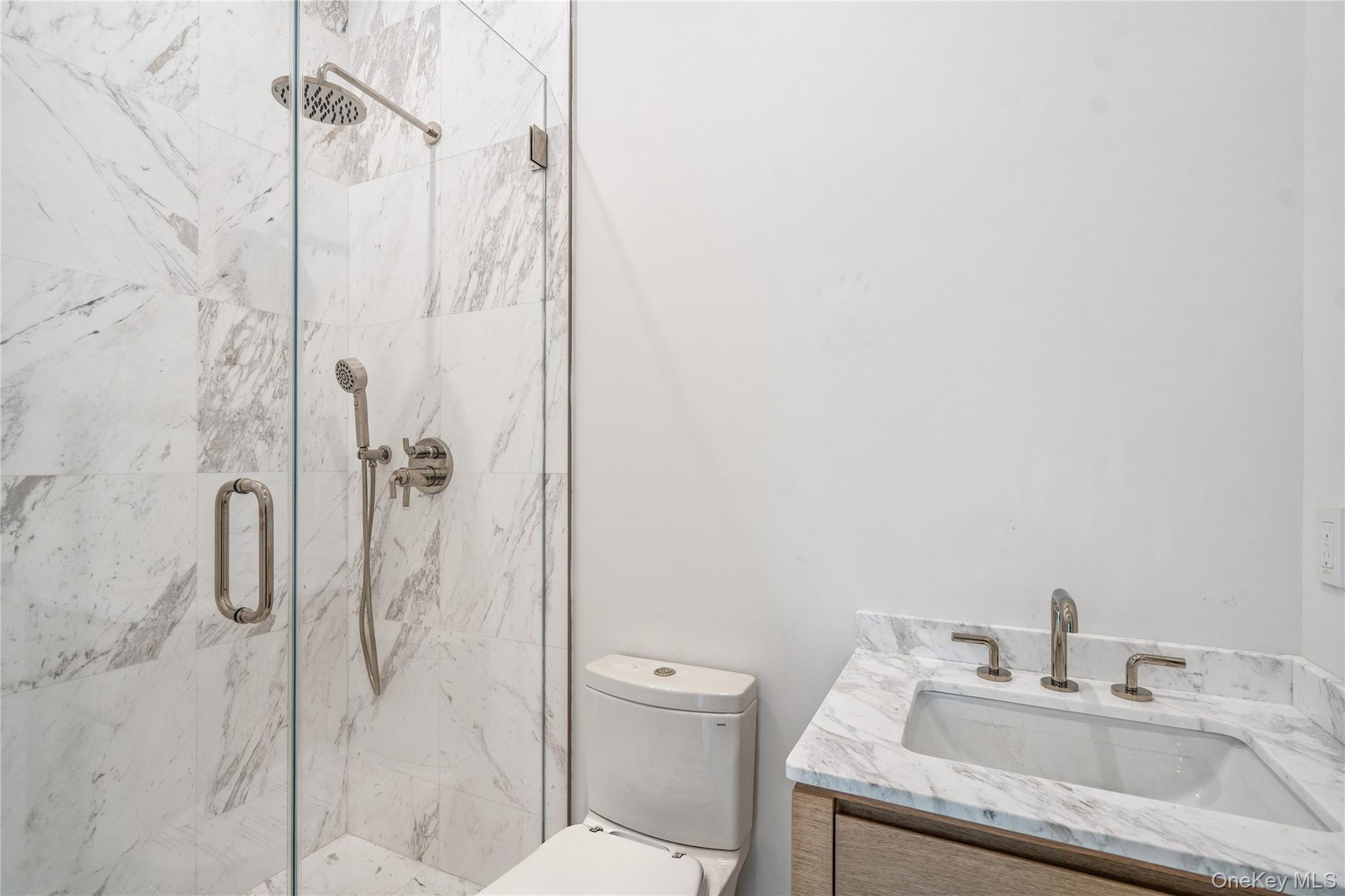 63 Fruitledge Road, Brookville, NY 11545