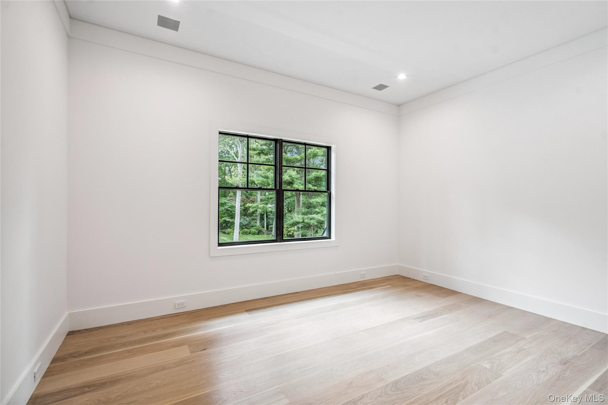 63 Fruitledge Road, Brookville, NY 11545