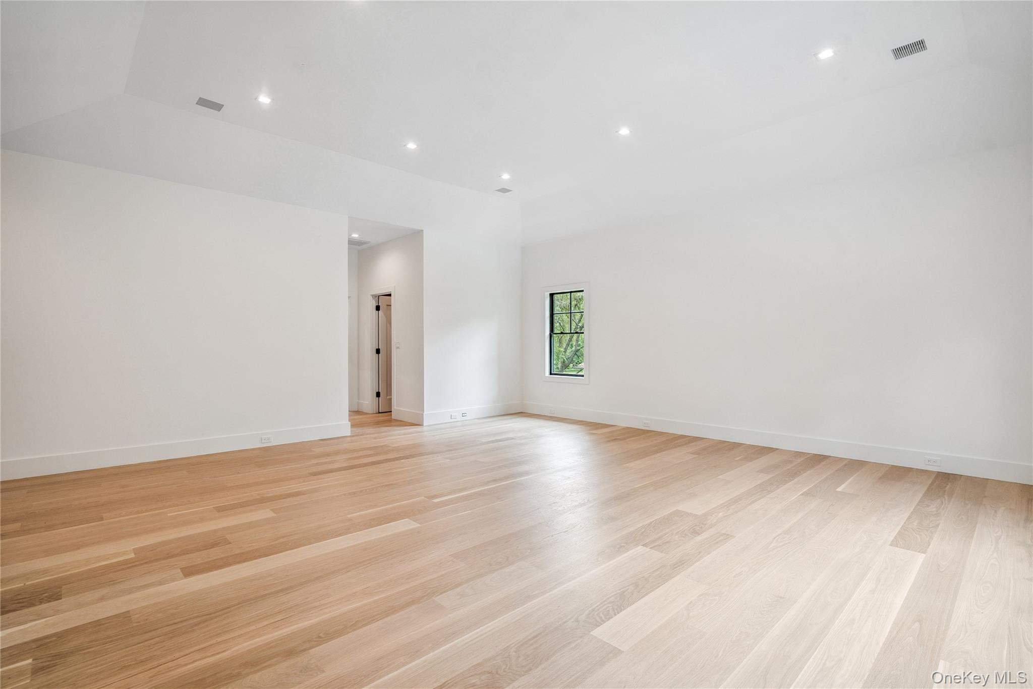 63 Fruitledge Road, Brookville, NY 11545