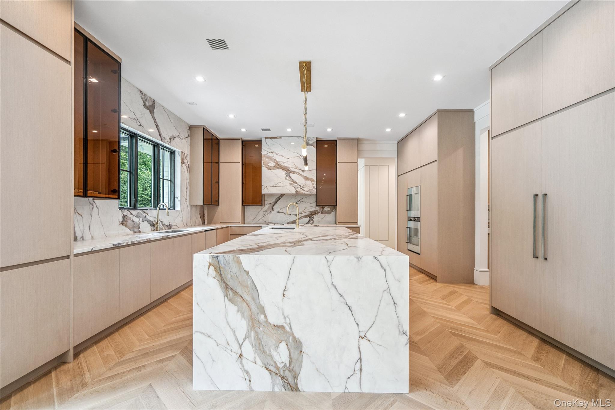 63 Fruitledge Road, Brookville, NY 11545