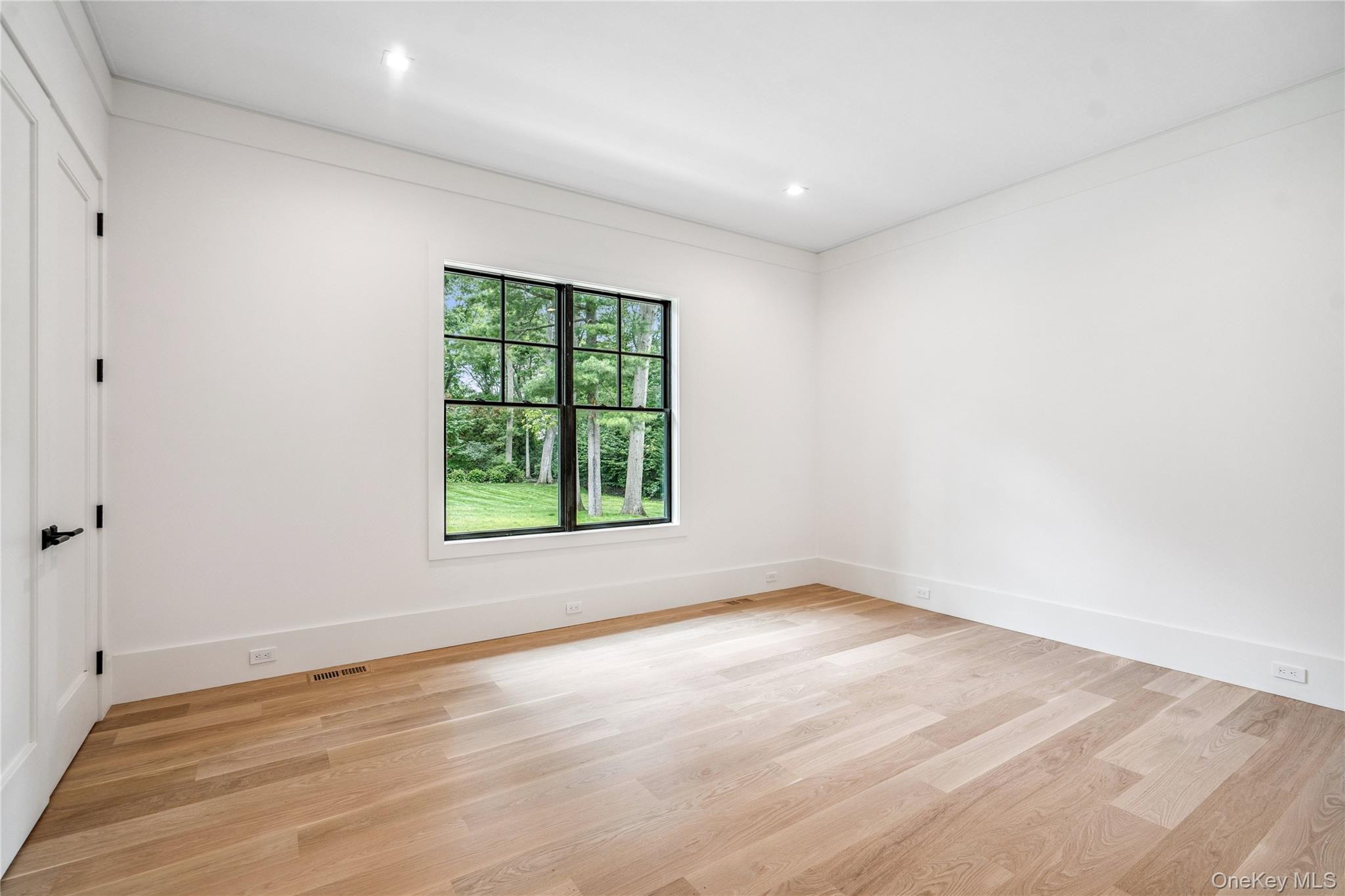 63 Fruitledge Road, Brookville, NY 11545