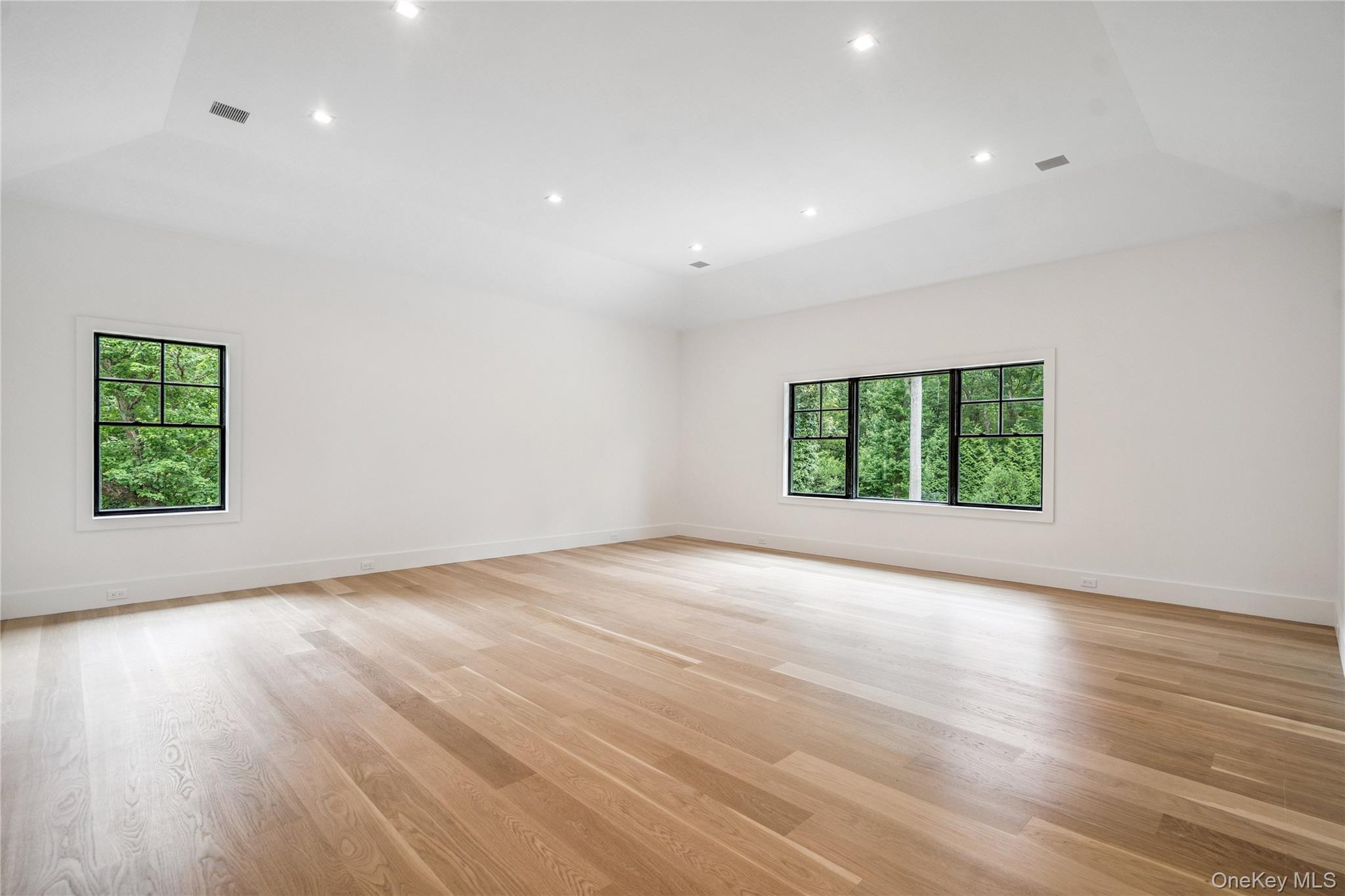 63 Fruitledge Road, Brookville, NY 11545