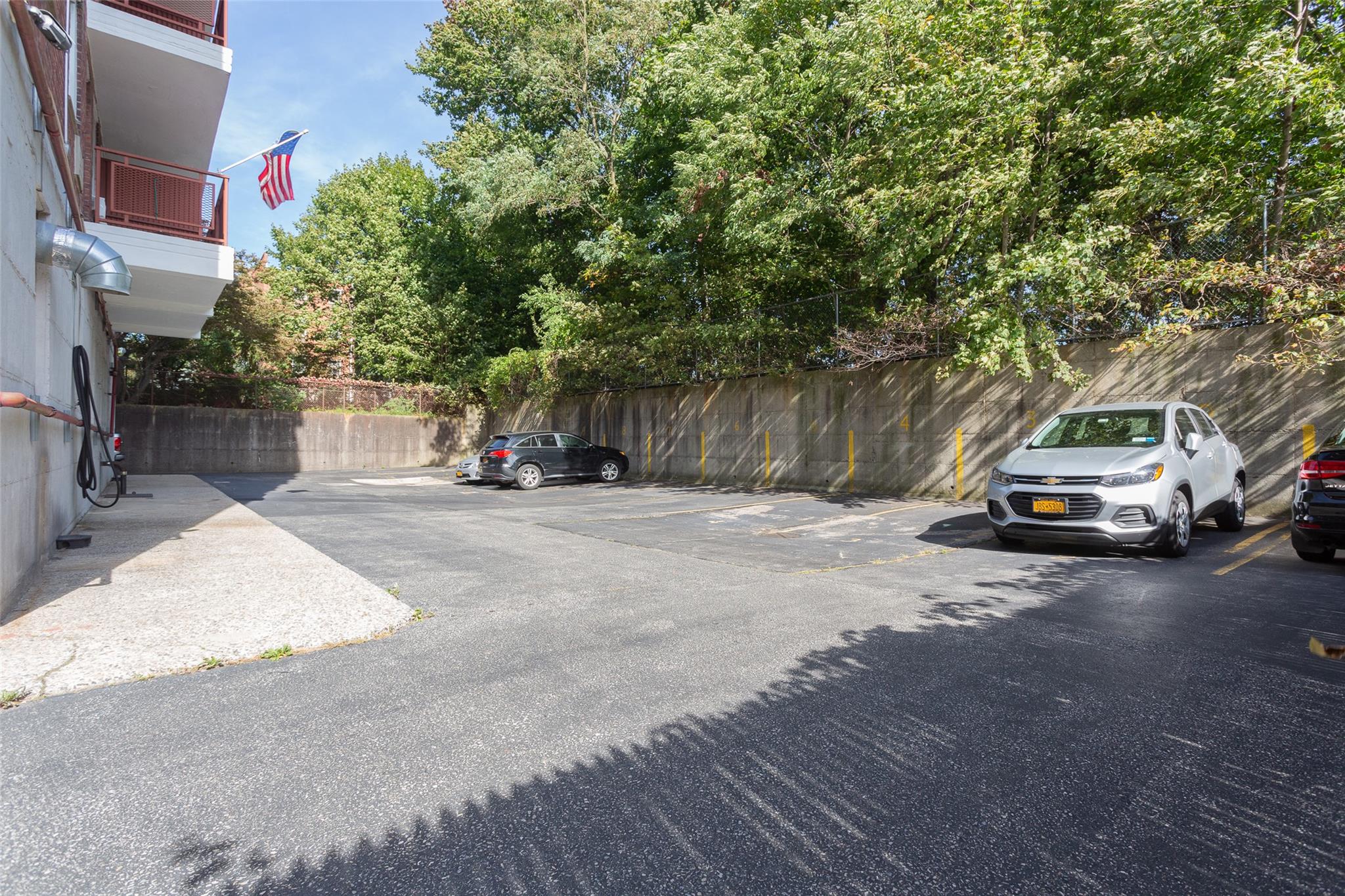 65-15 Alderton Street # 2C, Rego Park, NY 11374