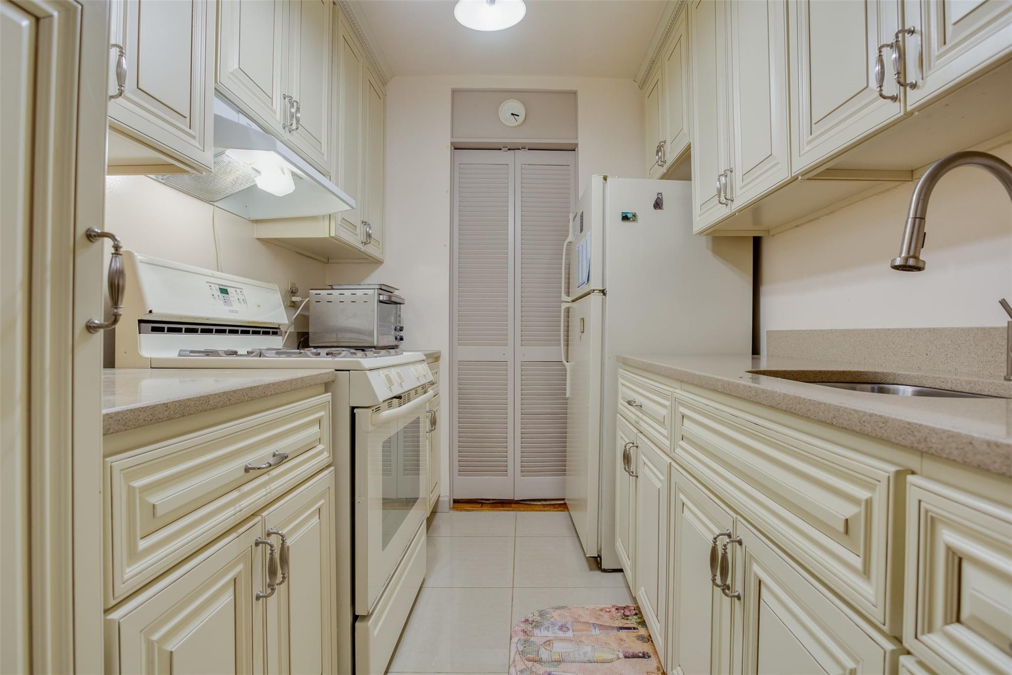 65-15 Alderton Street # 2C, Rego Park, NY 11374