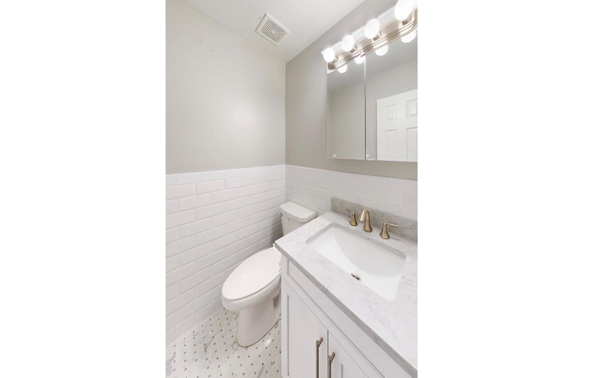 100 Saddle Cove Road # 606, Bohemia, NY 11716