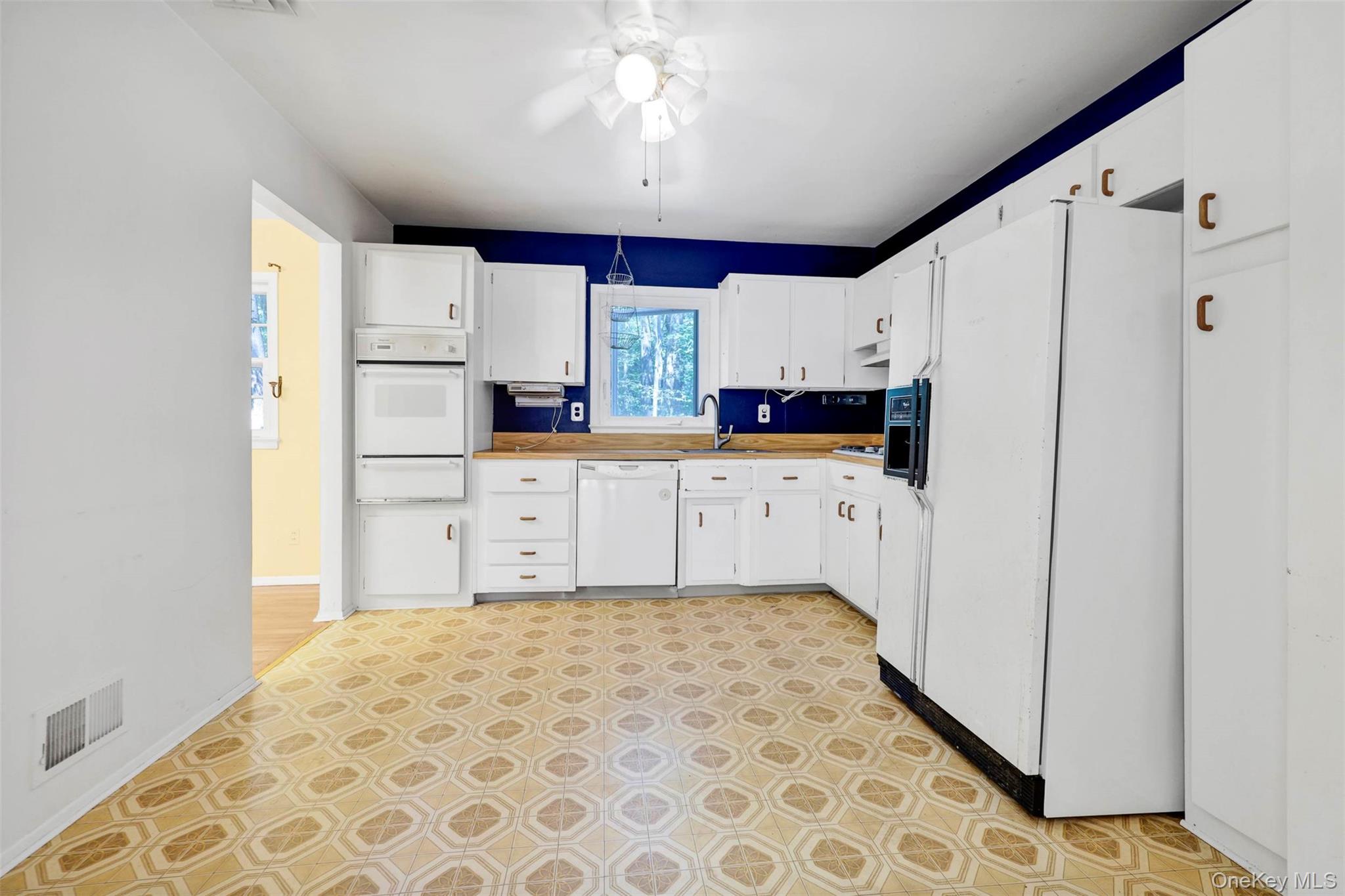 18 Fleetwood Avenue, Spring Valley, NY 10977