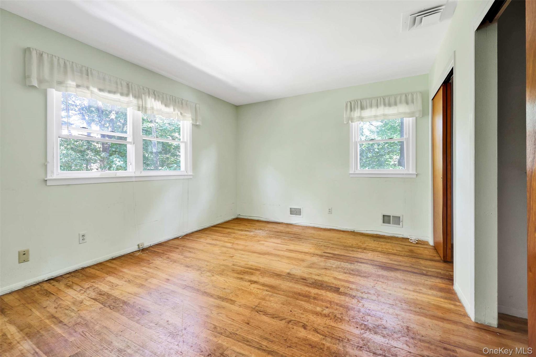 18 Fleetwood Avenue, Spring Valley, NY 10977