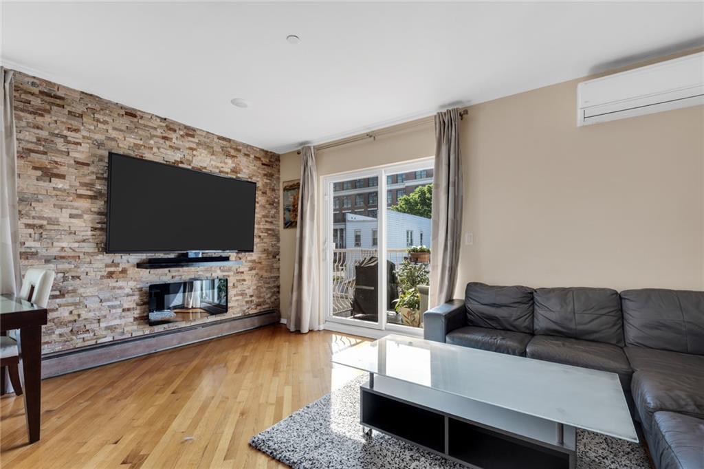 135 28th Avenue # 2A, Brooklyn, NY 11214