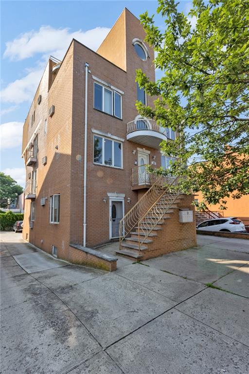 135 28th Avenue # 2A, Brooklyn, NY 11214