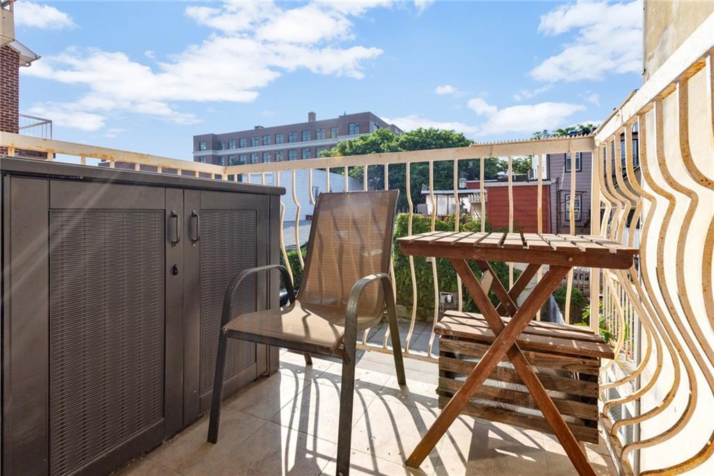 135 28th Avenue # 2A, Brooklyn, NY 11214