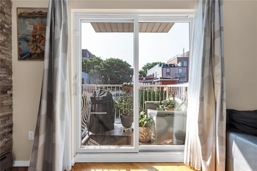 135 28th Avenue # 2A, Brooklyn, NY 11214