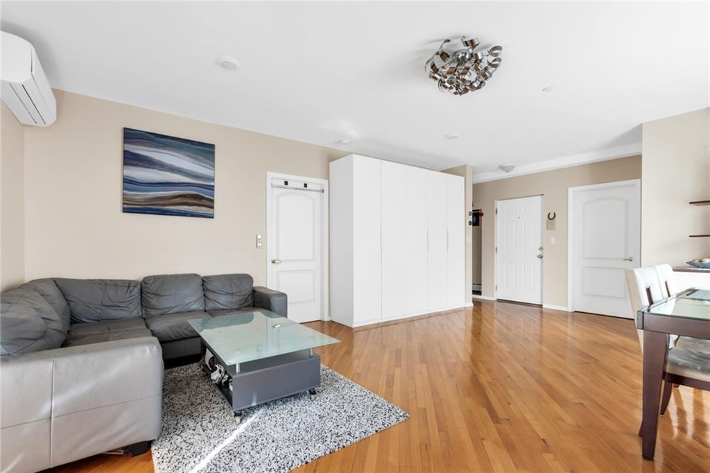 135 28th Avenue # 2A, Brooklyn, NY 11214