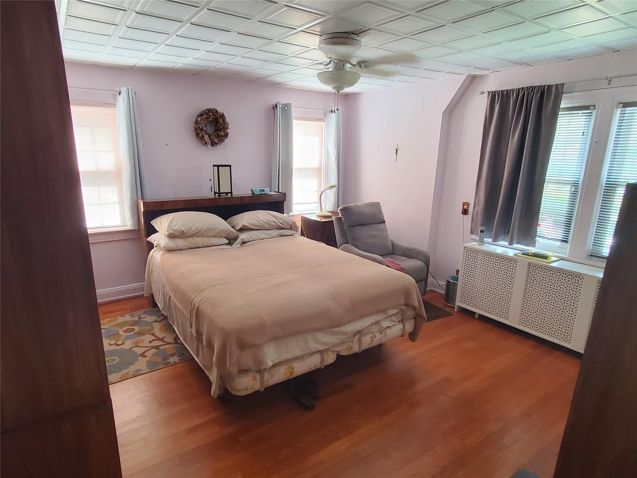 42-03 Westmoreland Street, Little Neck, NY 11363