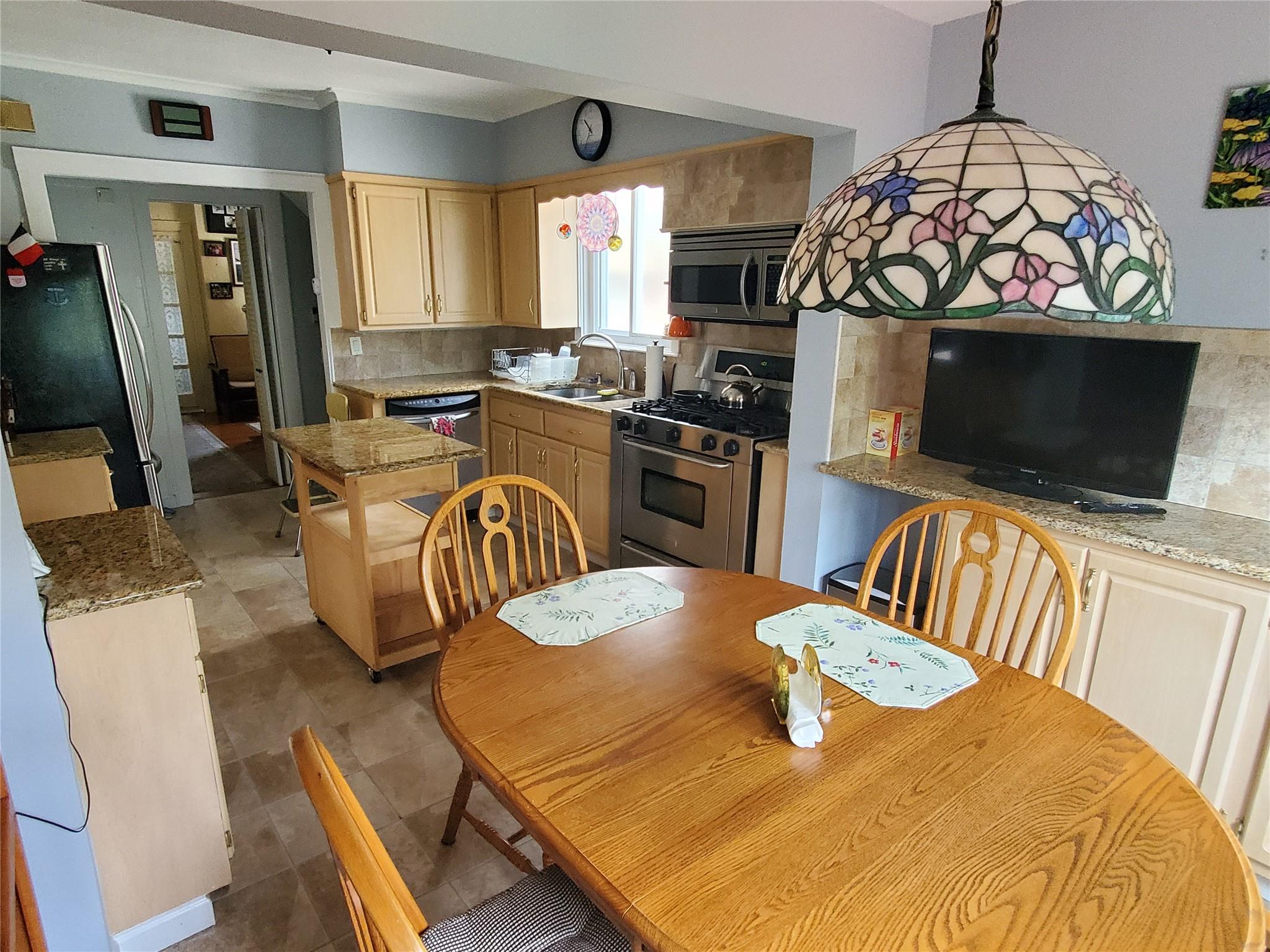 42-03 Westmoreland Street, Little Neck, NY 11363