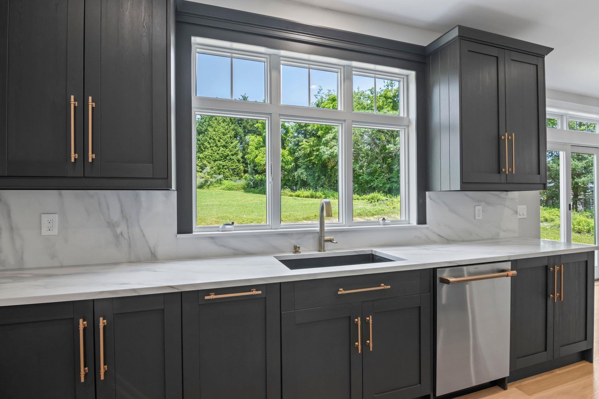 28 Meadow Glen Road, Northport, NY 11768