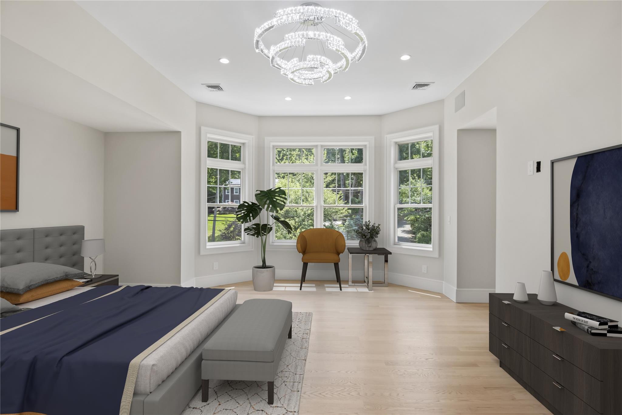 28 Meadow Glen Road, Northport, NY 11768