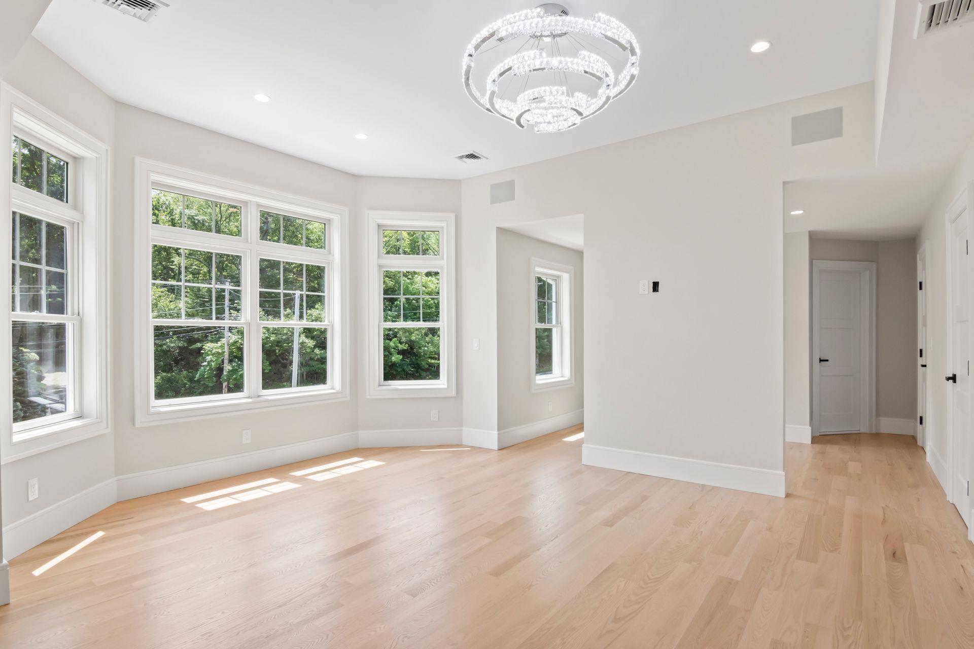 28 Meadow Glen Road, Northport, NY 11768