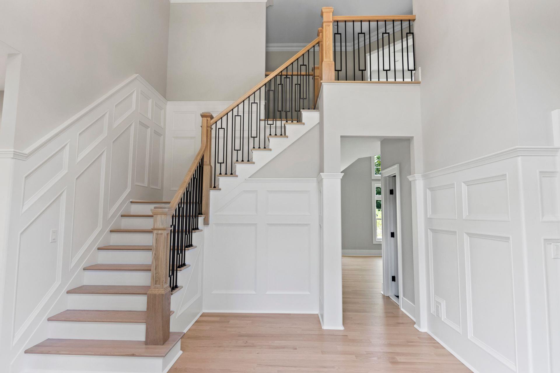 28 Meadow Glen Road, Northport, NY 11768