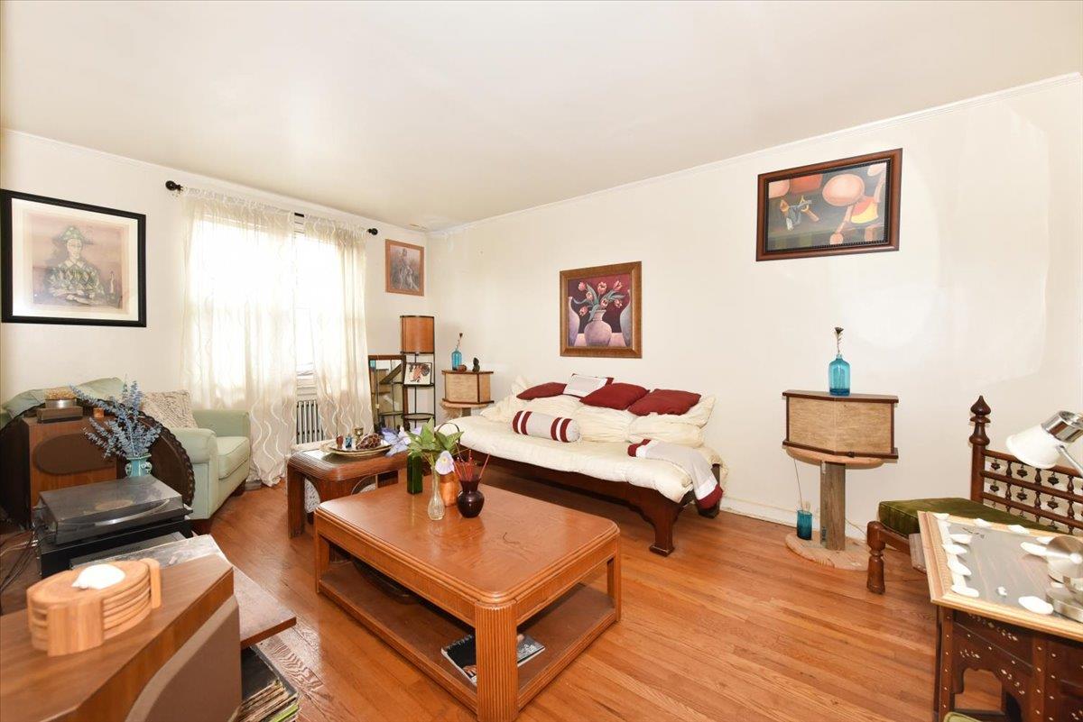 102-35 187th Street, Hollis, NY 11423