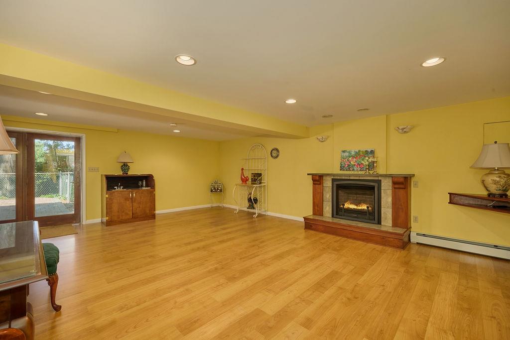 152 Bart Drive, Poughkeepsie, NY 12603