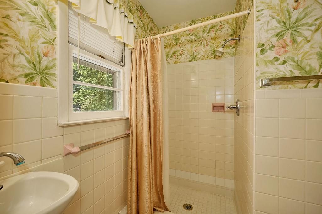 152 Bart Drive, Poughkeepsie, NY 12603