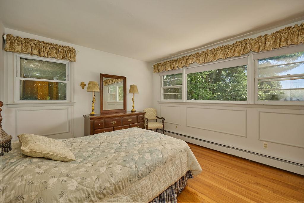 152 Bart Drive, Poughkeepsie, NY 12603