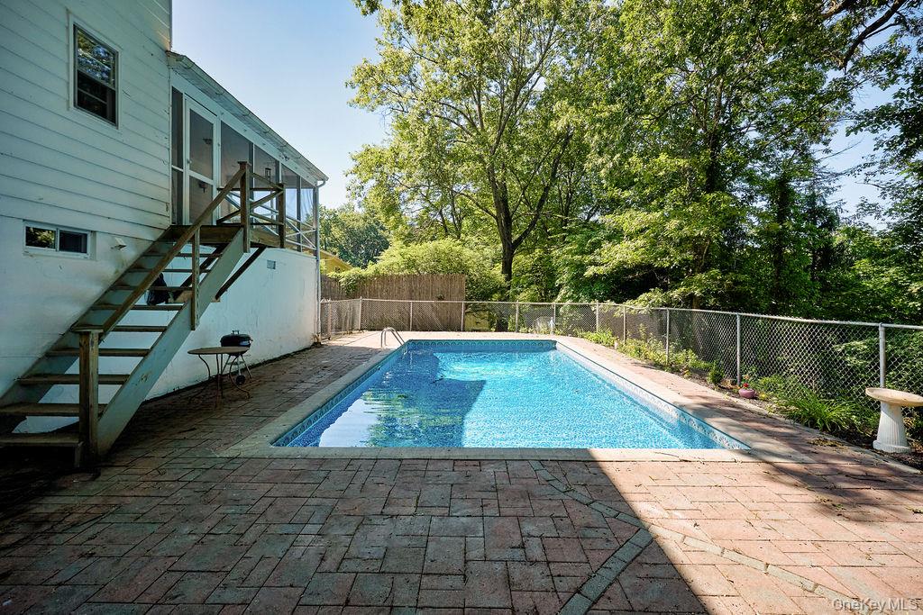 152 Bart Drive, Poughkeepsie, NY 12603