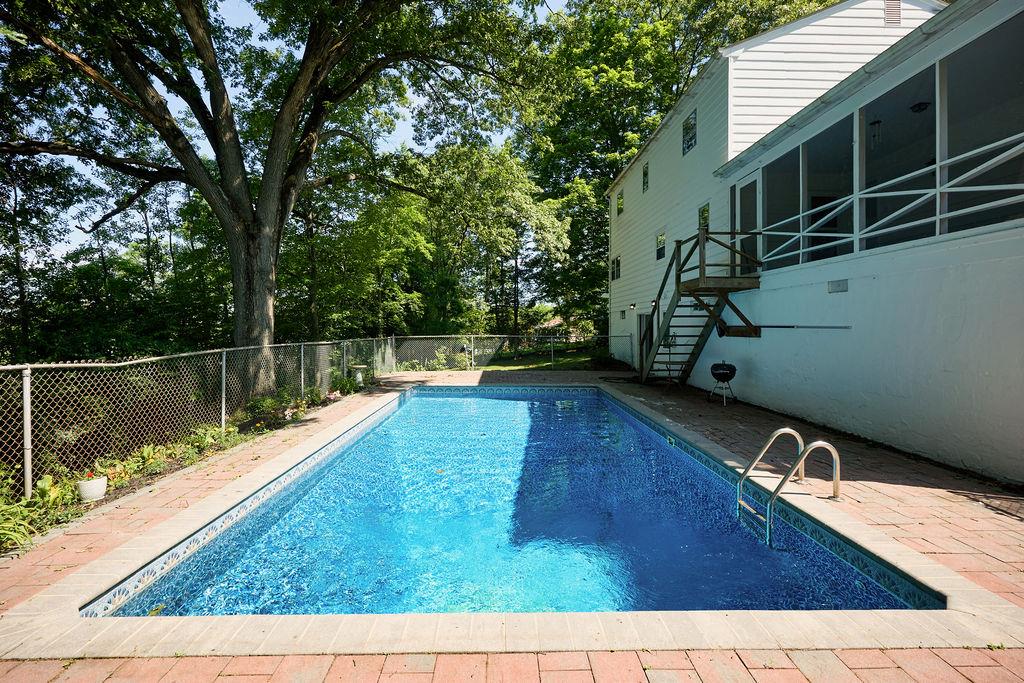 152 Bart Drive, Poughkeepsie, NY 12603