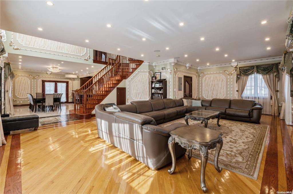 166-21 Goethals Avenue, Jamaica Estates, NY 11432