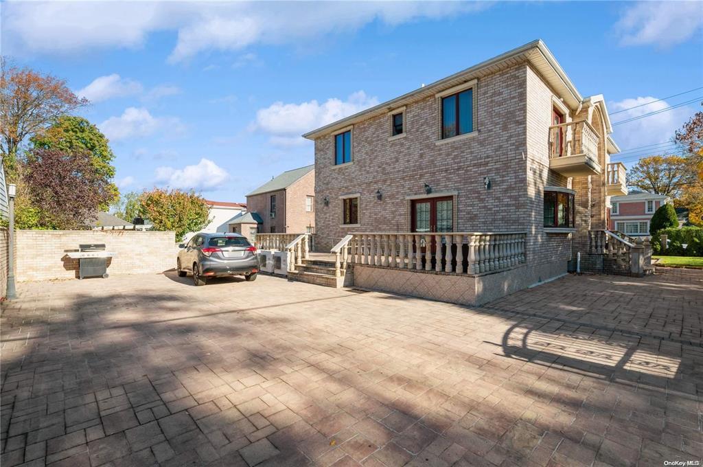 166-21 Goethals Avenue, Jamaica Estates, NY 11432