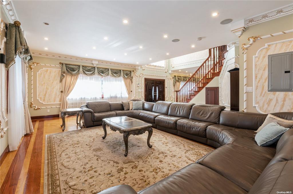 166-21 Goethals Avenue, Jamaica Estates, NY 11432