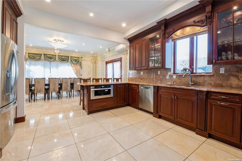 166-21 Goethals Avenue, Jamaica Estates, NY 11432