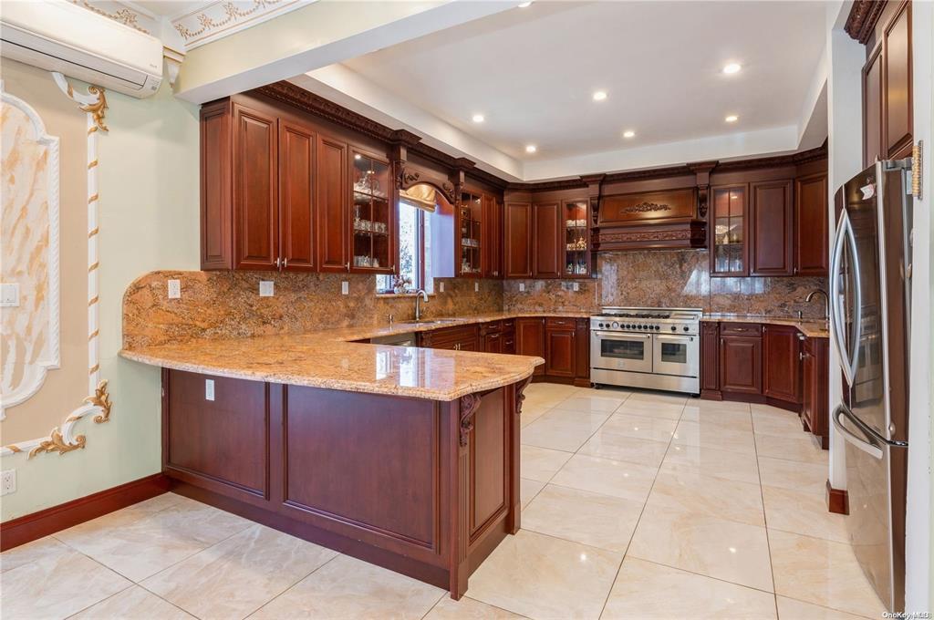 166-21 Goethals Avenue, Jamaica Estates, NY 11432