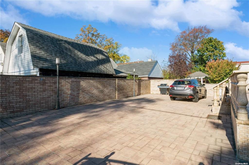 166-21 Goethals Avenue, Jamaica Estates, NY 11432