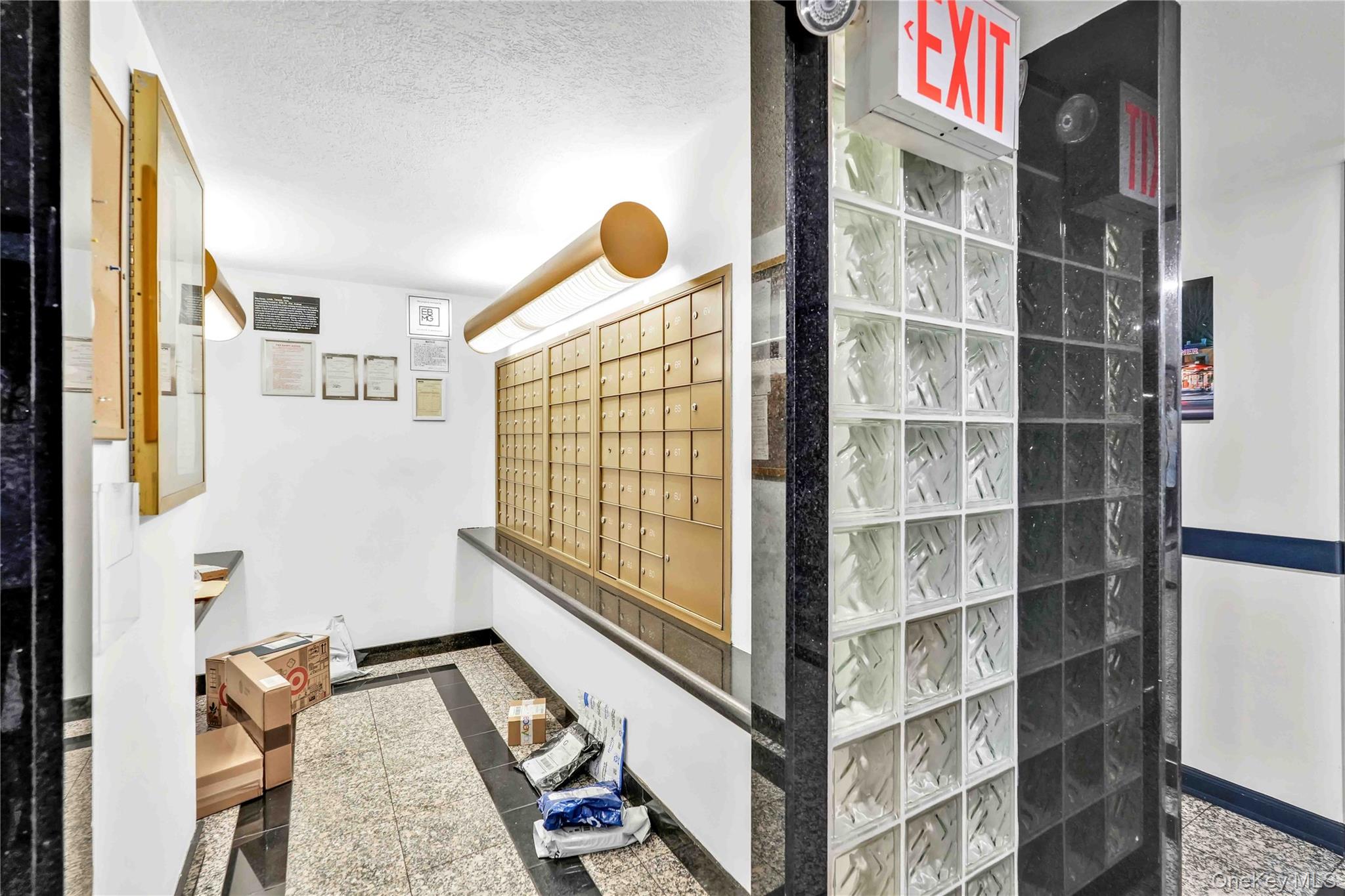 209-10 41 Avenue # 2J, Bayside, NY 11361