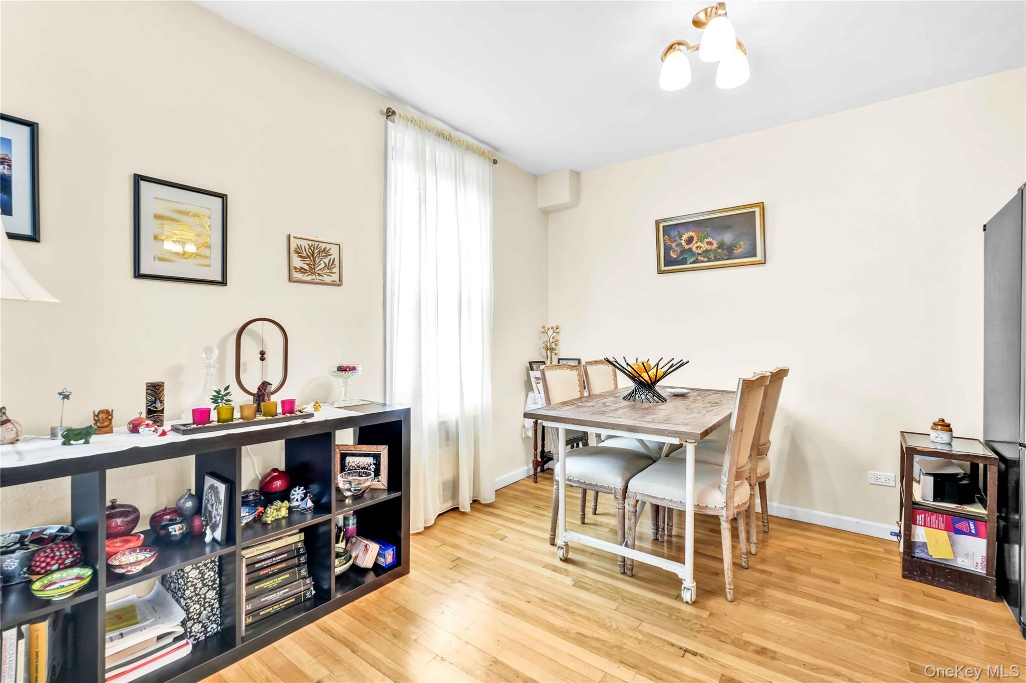 209-10 41 Avenue # 2J, Bayside, NY 11361