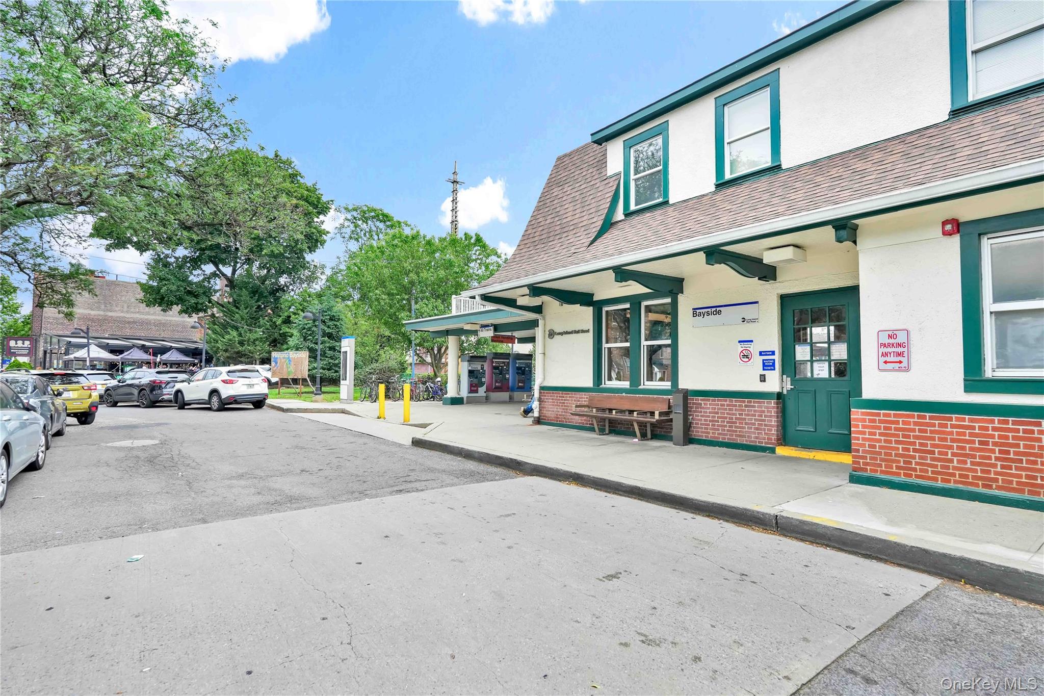 209-10 41 Avenue # 2J, Bayside, NY 11361