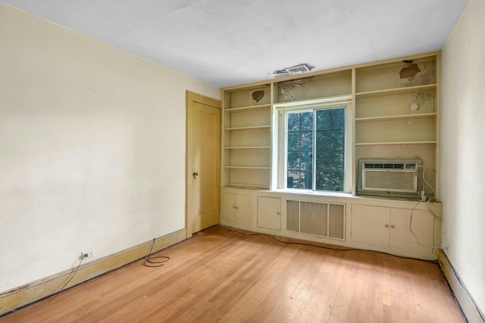 25 Alta Vista Drive, Yonkers, NY 10710